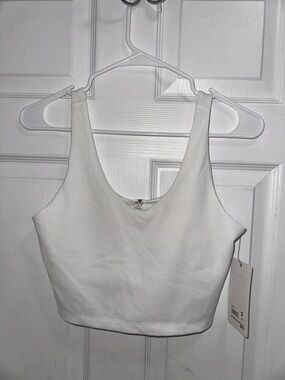 90 Degree By Reflex White Ribbed Scoop Crop Tank w Sports Bra